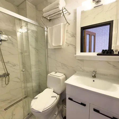 Uras Hotel 3*