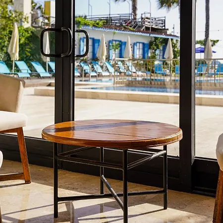 Uras フェティエ