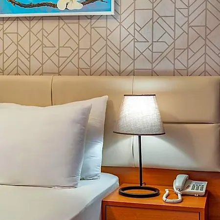 Uras Hotell